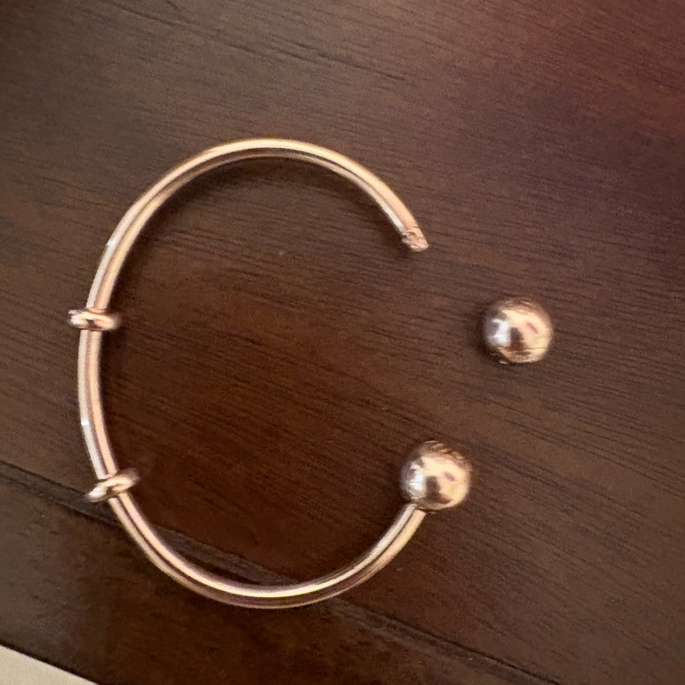 Rose gold Pandora open bangle - Picture 3 of 3